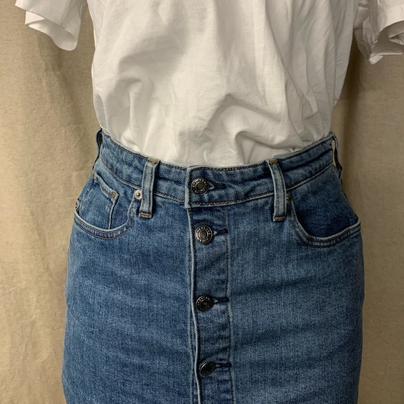 Everlane Skirts Everlane The Denim Buttonfront Pencil Skirt Poshmark